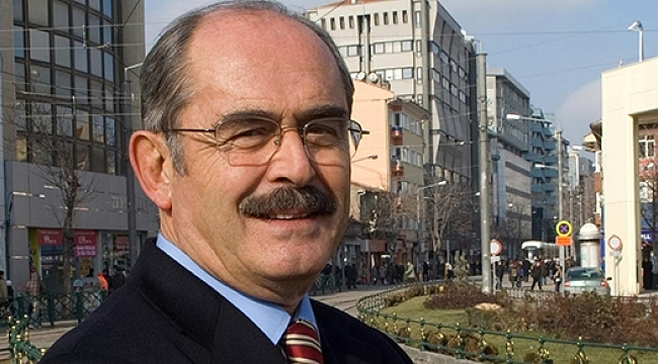 Özgür Özel duyurdu: Yılmaz Büyükerşen'in CHP'deki yeni görevi belli oldu