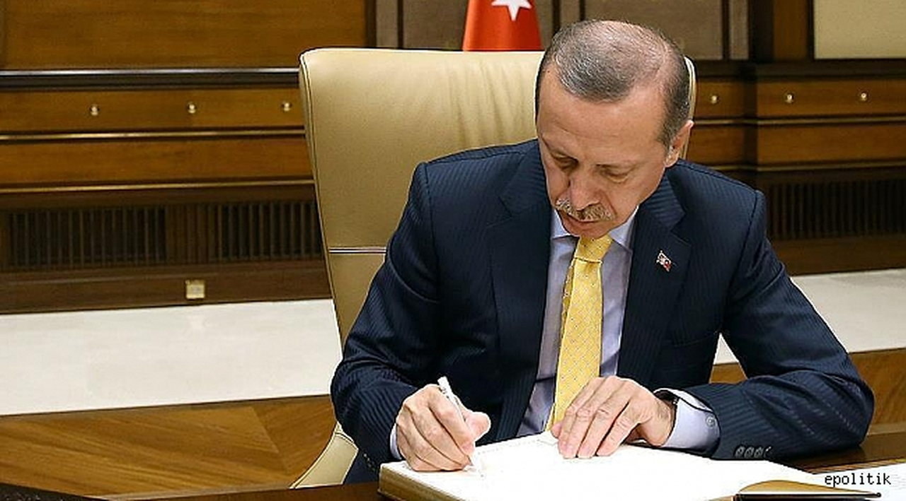 Cumhurbaşkanı Erdoğan'dan İzmir'e rektör ataması