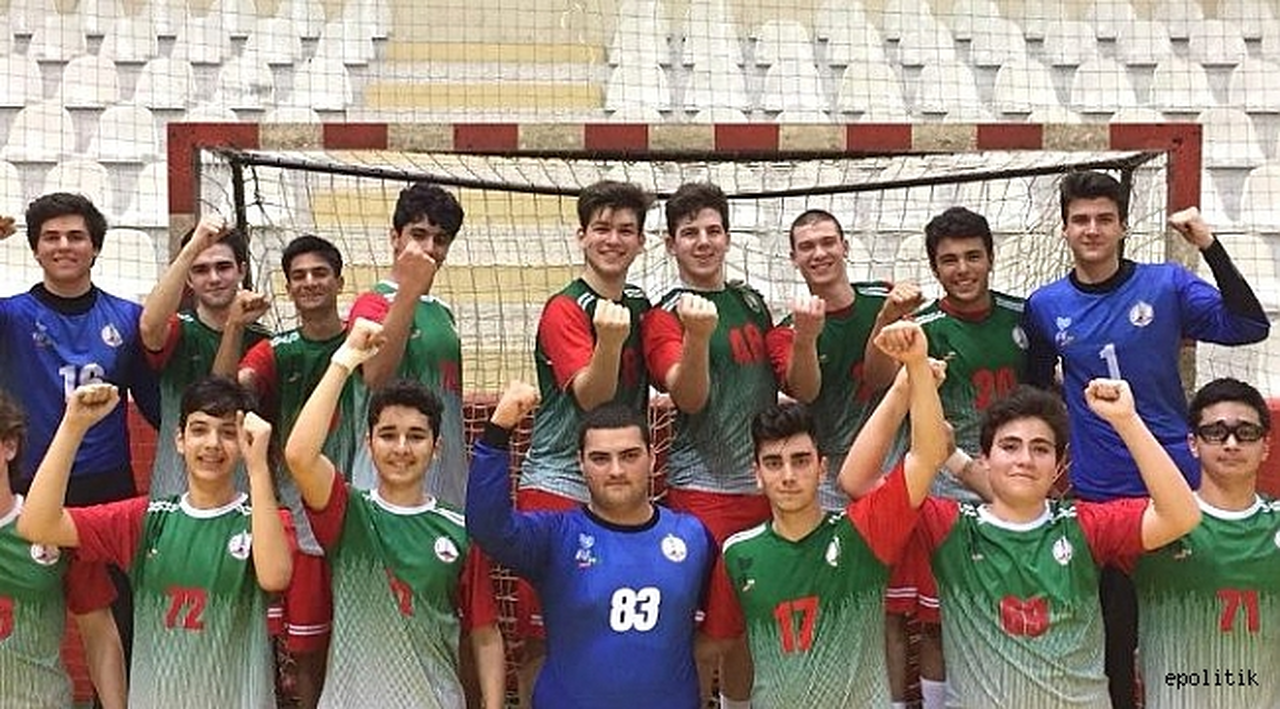 Karşıyaka’dan hentbolda çifte kupa