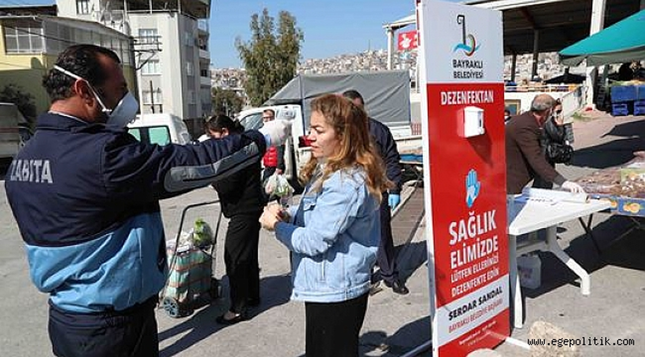Bayraklı zabıtasından pazar yerlerinde denetim