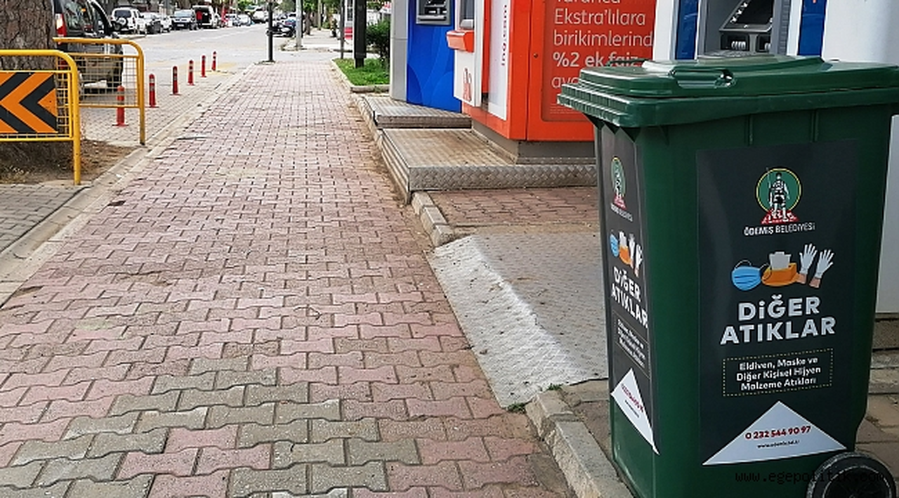 Ödemiş Belediyesi’nden maske ve eldivenler için özel atık kutusu