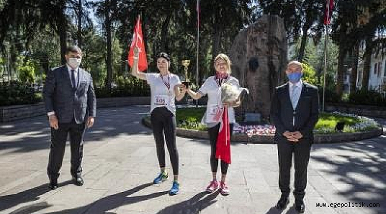 Anneler gününde Zübeyde Hanım anıldı