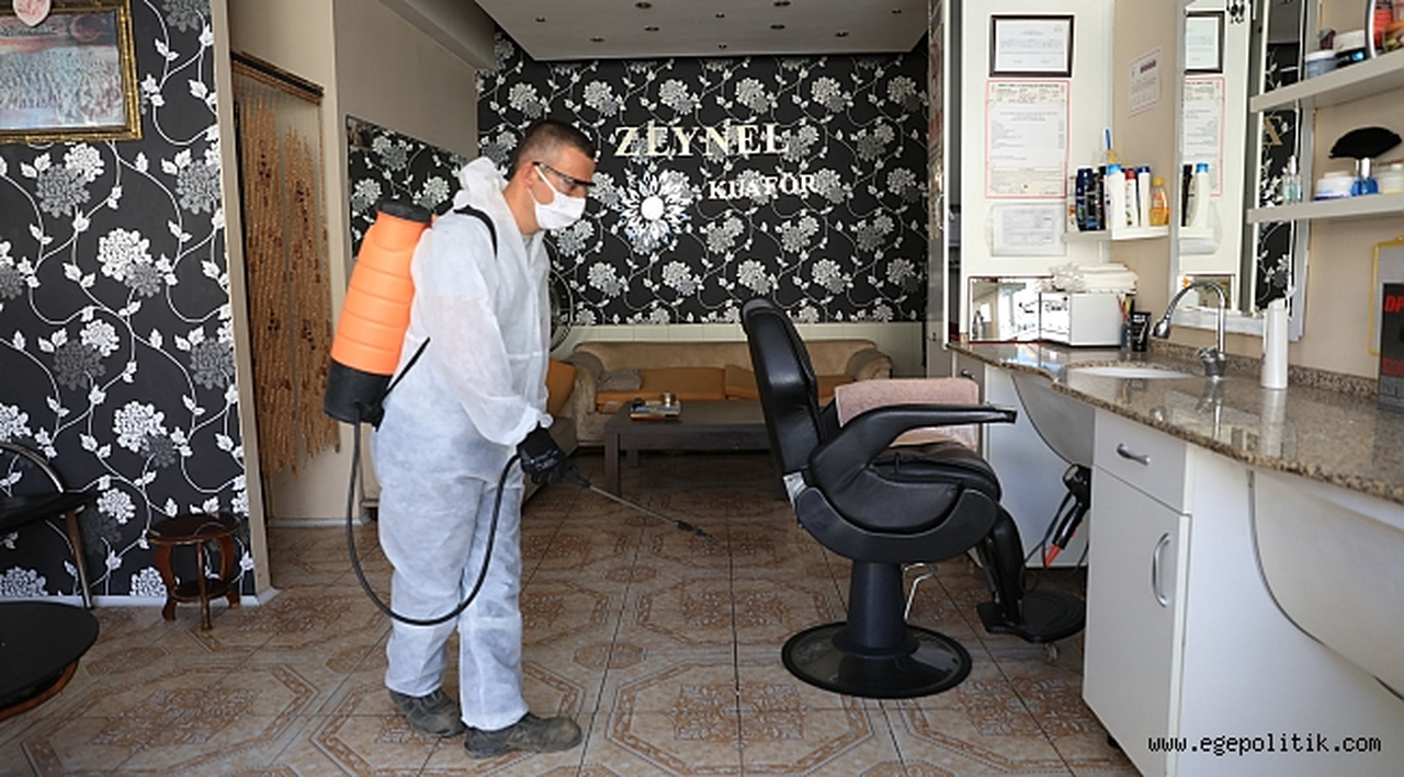 Güzelbahçe Belediyesi Berber ve Kuaför salonlarını dezenfekte etti