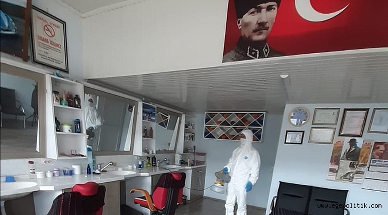 Ödemiş'te berber ve kuaför salonlarında dezenfeksiyon çalışması