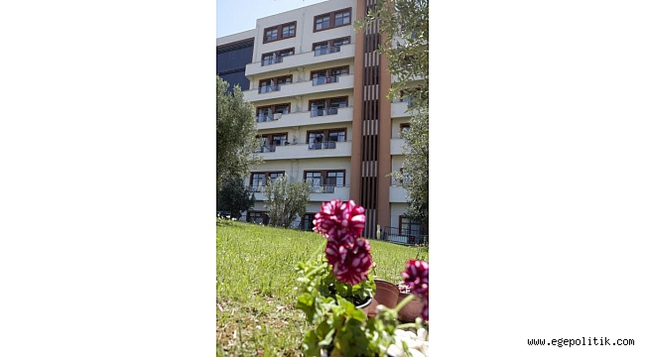 Sosyal Yaşam Kampüsü’ndeki anneler için bahçeye çiçek