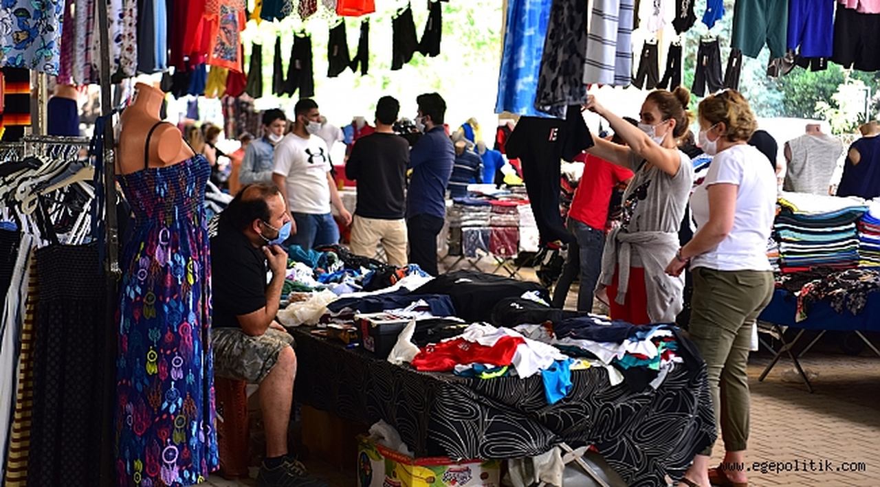 Bornovalı kadınların Sosyete Pazarı sevinci