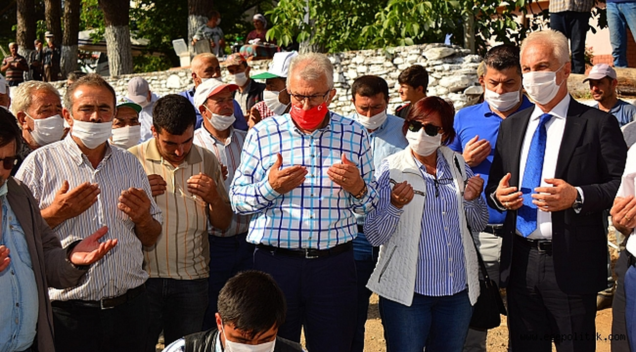 Mendegüme Toptan Erik ve Kiraz Pazarı açıldı