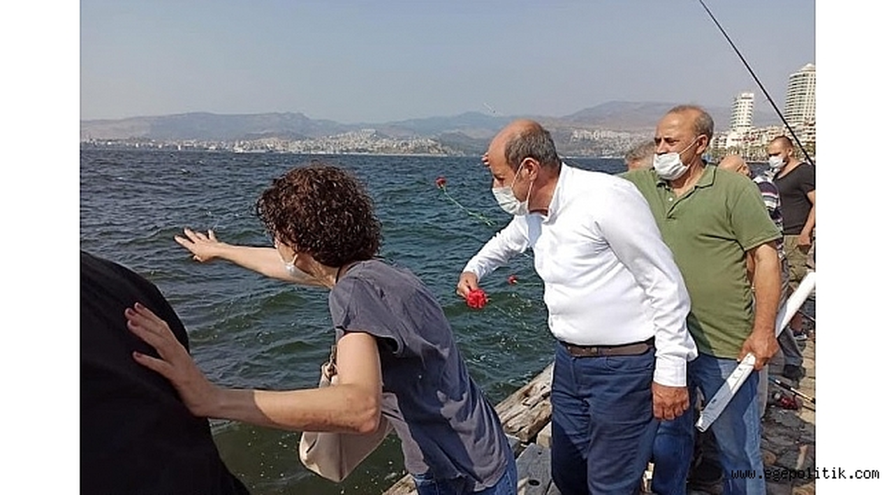 78'liler 12 Eylül'de kaybettikleri yoldaşlarını kent konseyleri ile beraber andı