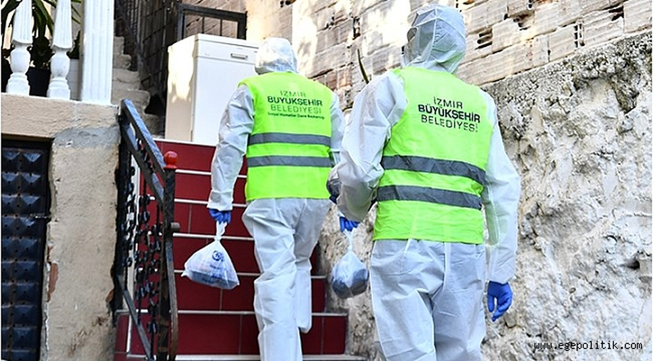 İzmir Büyükşehir Belediyesi' nden evde tedavi gören hastalara yemek desteği