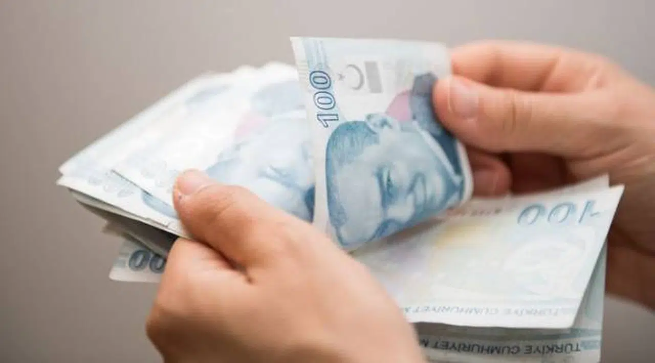 2021’de Saray her 22 saniyede, Diyanet ise her 7 saniyede bir asgari ücret harcayacak