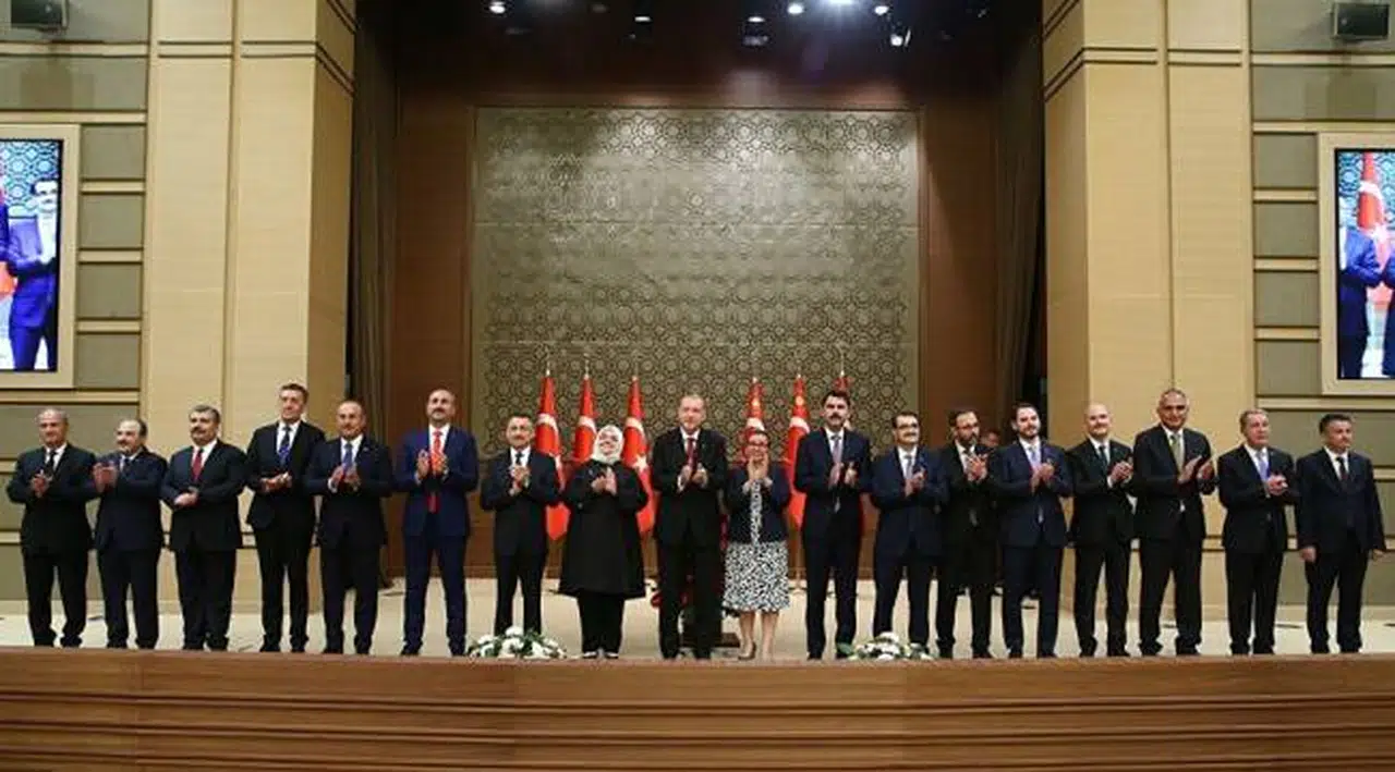 ORC'nin 2020'de en beğenilen bakan anketi