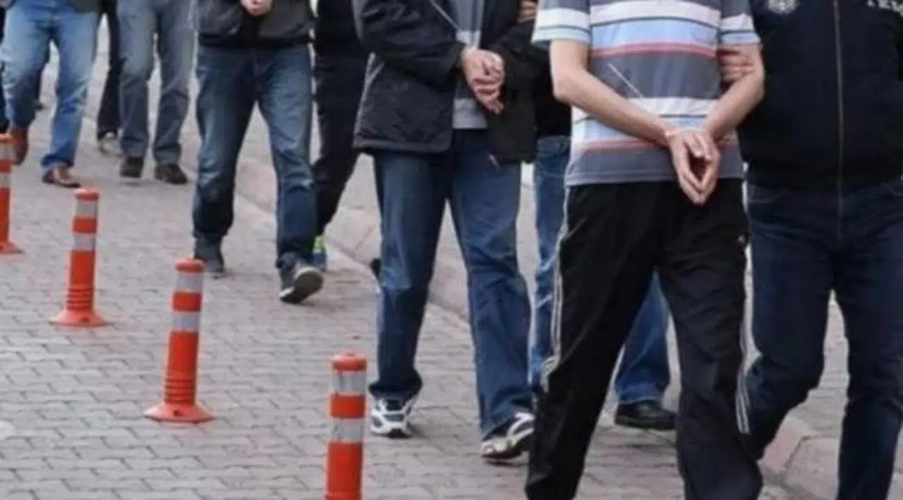 Beş ilde cemaat soruşturması: 32 gözaltı