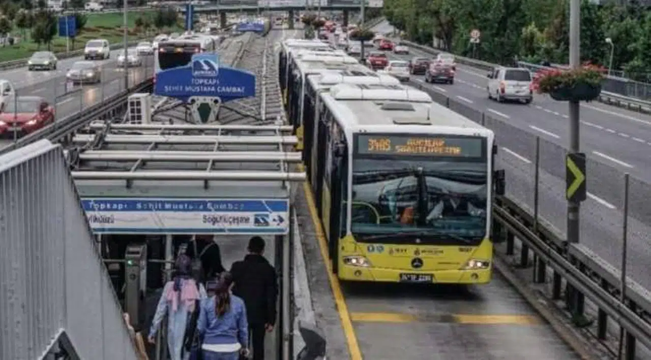 İstanbul'da 65 yaş üstü avukat ve sağlıkçılara istisna yarından itibaren geçerli