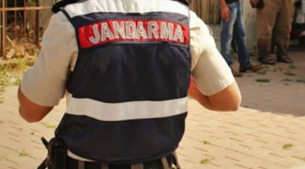 Jandarma Komutanlığı'nda 66 'mahrem' gözaltısı