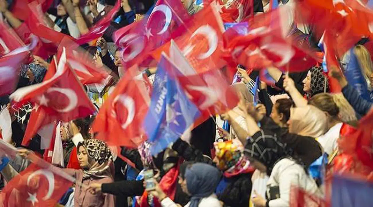 Kulis: AK Parti'nin genel merkez yönetiminde yüzde 50 değişim bekleniyor