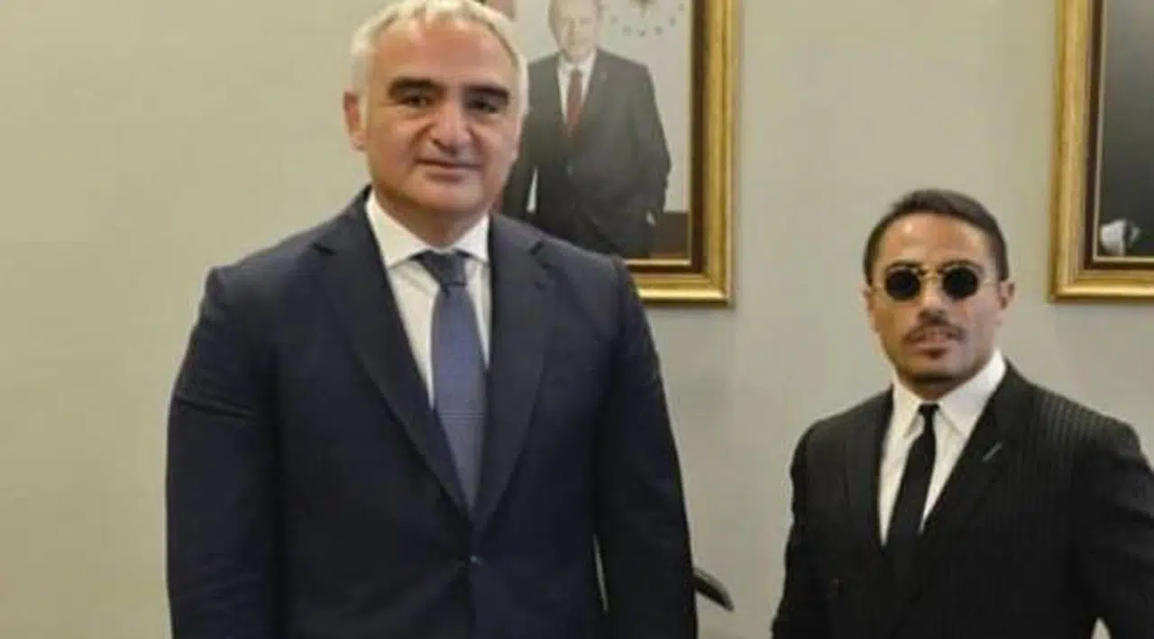 Kültür ve Turizm Bakanlığı, Türkiye'yi 'tanıtması' için Nusret'i seçti