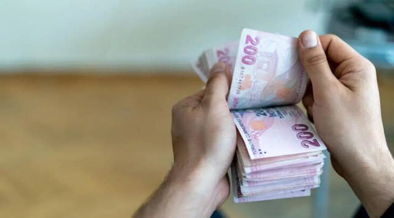 Sendikalardan memur ve emekli maaşlarına yapılan zam oranına tepki: Bu zam maske parasına bile yetmez