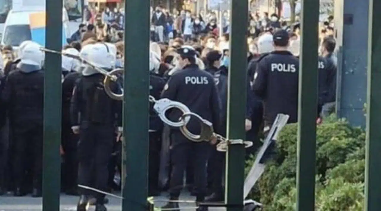 Bakanlık açıkladı: 528 gözaltı, iki tutuklama