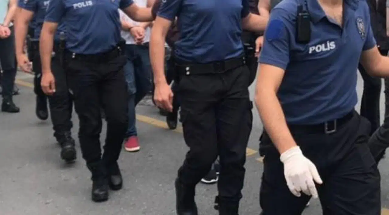 Boğaziçi eylemlerinde gözaltına alınan 61 kişi Kartal Adliyesi'ne sevk edildi