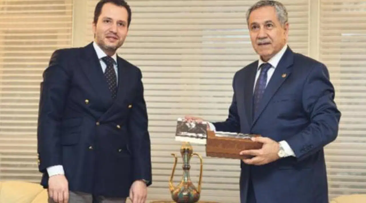'Bülent Arınç'ın Yeniden Refah Partisi'ne geçme ihtimali yüksek'