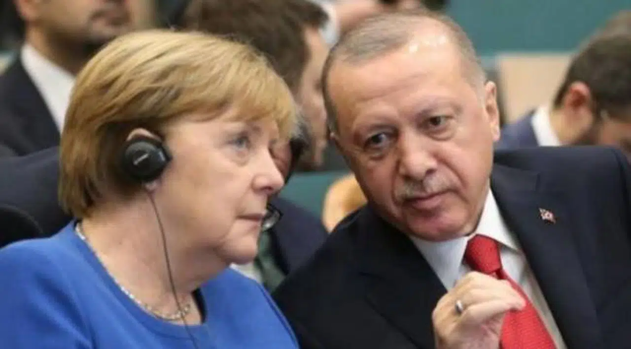 Erdoğan, Merkel ile görüştü