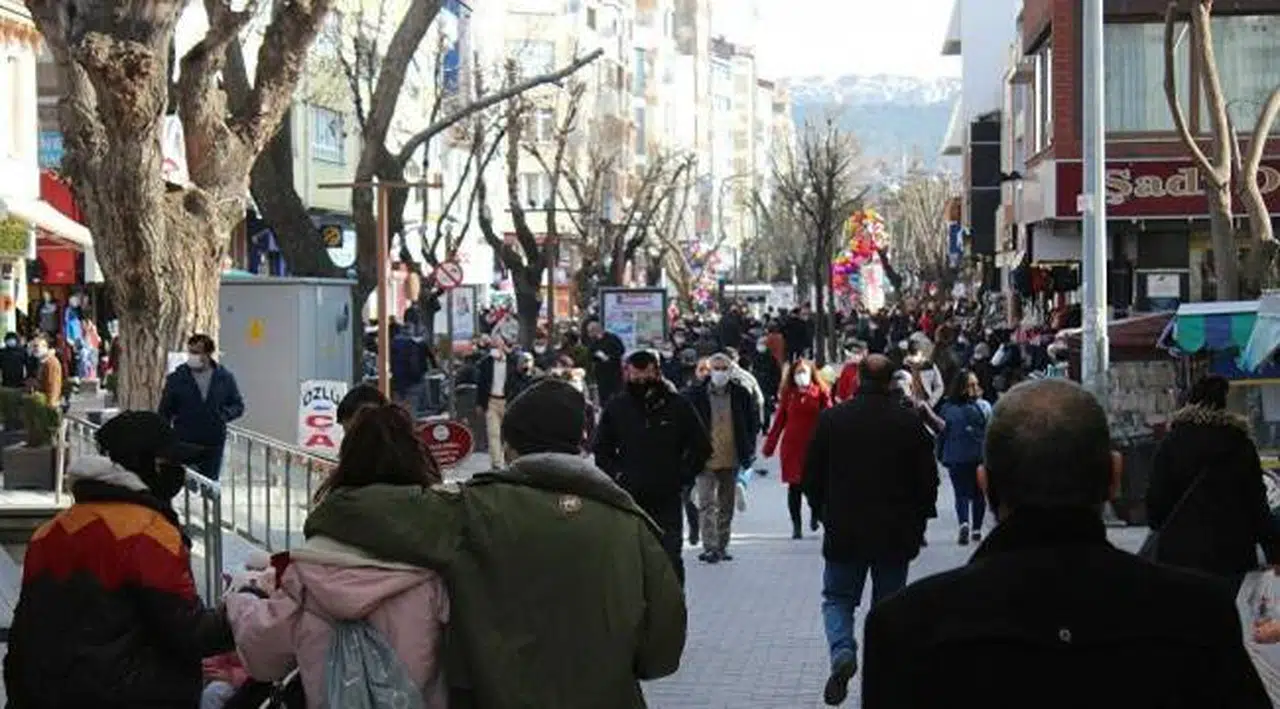 'Riskli il sayısı 9’dan 12’ye çıktı, normalleşme için çok erken'