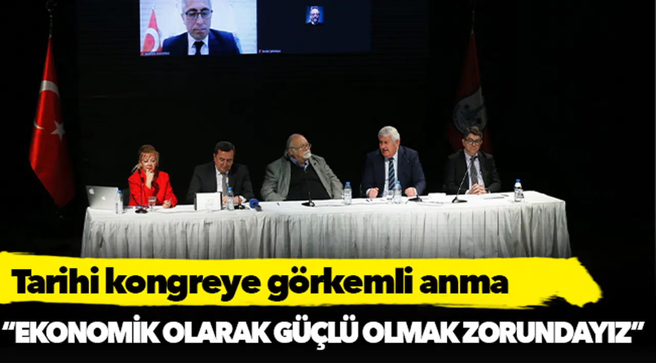 Tarihi kongreye  görkemli anma