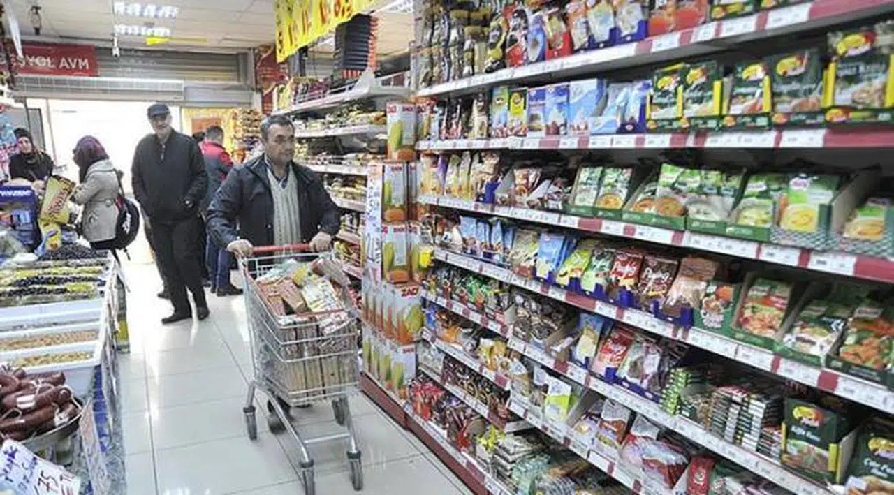 Ticaret Bakanlığı'ndan yeni proje: Vatandaş, evden çıkmadan yakın marketlerdeki fiyatları cep telefonundan karşılaştırabilecek