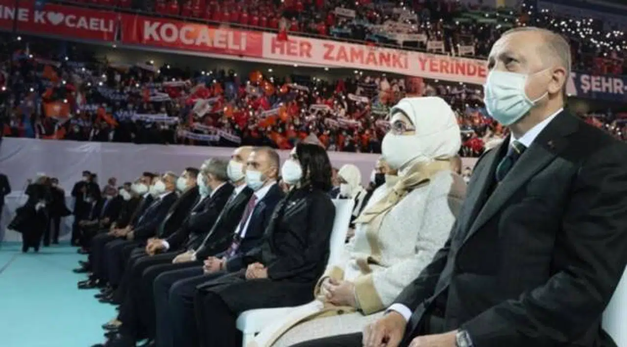 AKP kongresine hangi partiden kimlerin katıldığı belli oldu