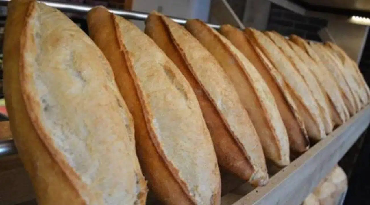 Ankara ve Zonguldak'ta ekmek zammı iptal edildi