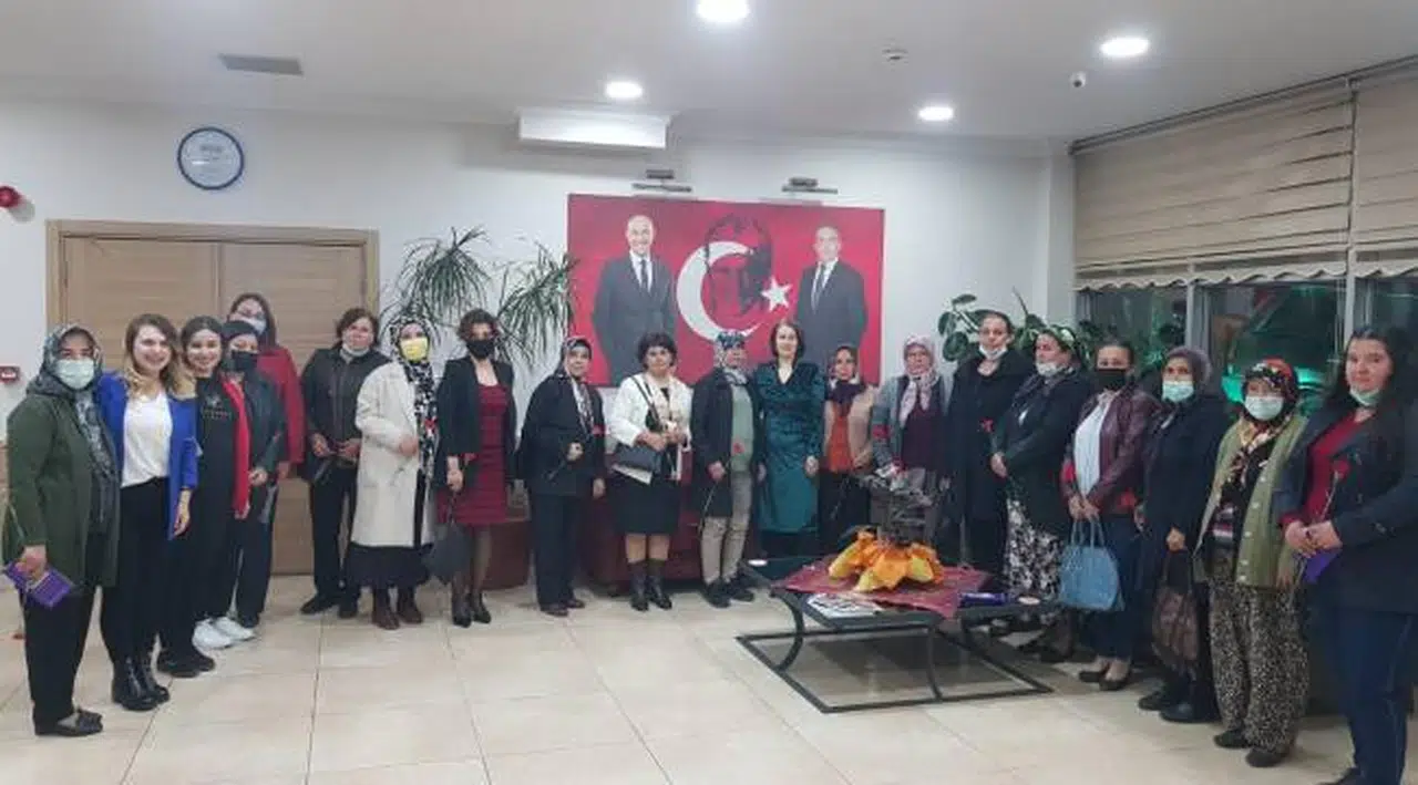 Başkan Yılmazların eşi Filiz Yılmazlar, Muhtar ve Meclis Üyesi Eşleriyle Buluştu