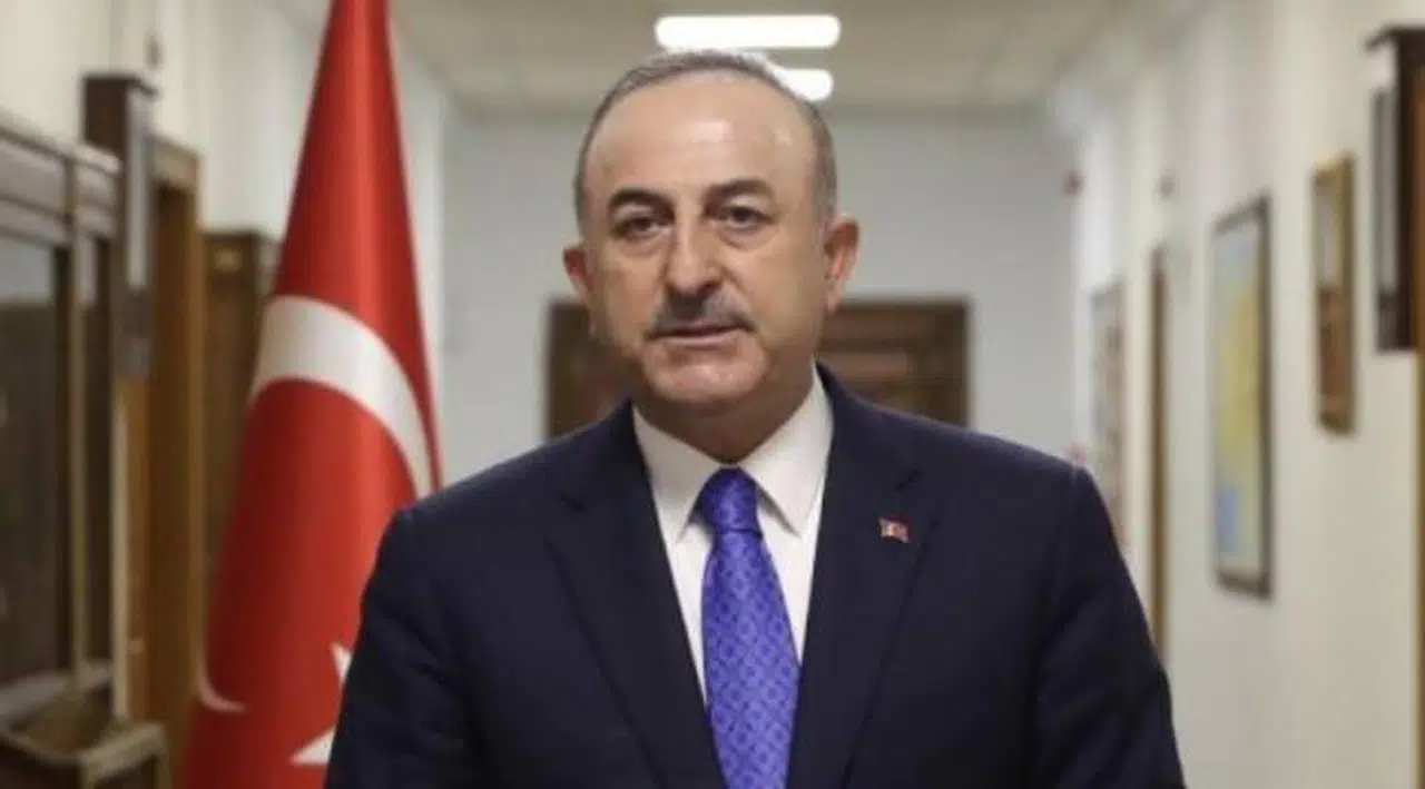 Çavuşoğlu: Türkiye'nin S-400'ü satın aldığını ve bu işin bittiğini söyledik