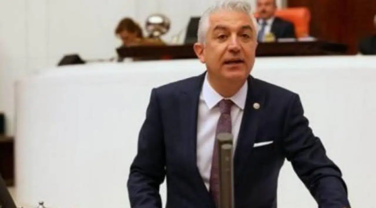 CHP'den istifa eden vekil: Kaset şantajıyla 1 milyon dolar istediler
