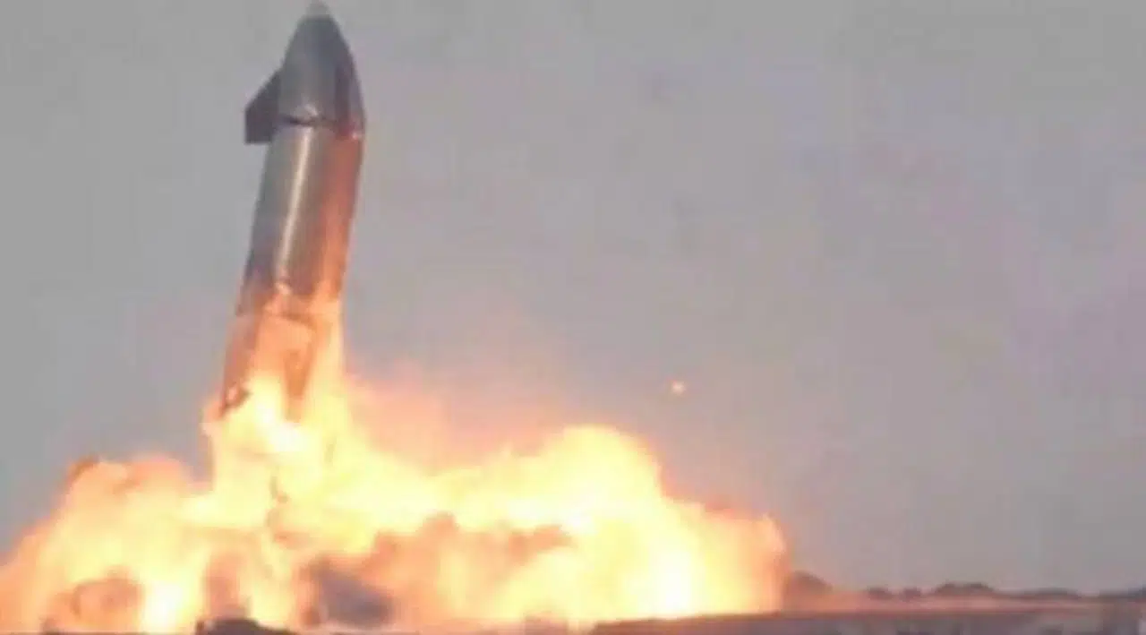 Elon Musk’ın uzay aracı Starship’in prototipi infilak etti