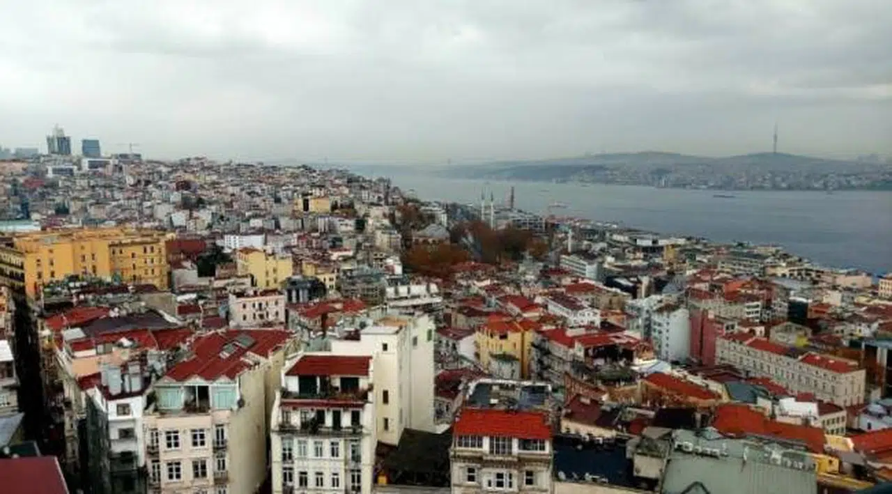 Restoran ve kafeler yine kapanabilir