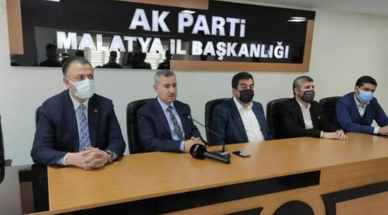 Almanya’ya gönderdiği 43 kişiyi 'kaybeden' Yeşilyurt Belediye Başkan Yardımcısı görevden alındı