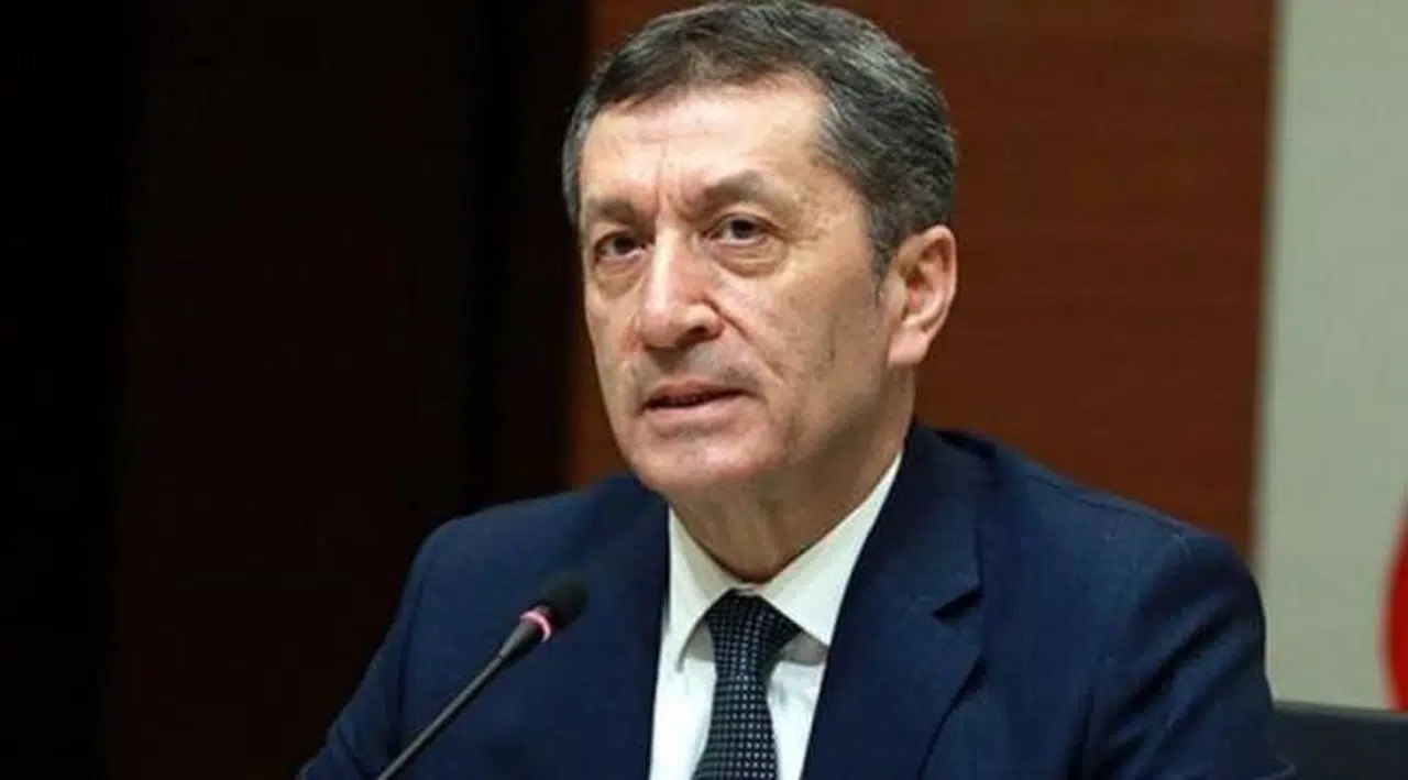 Bakan Selçuk: 26 ilimize 27 bin 445 tablet bilgisayar seti gönderdik