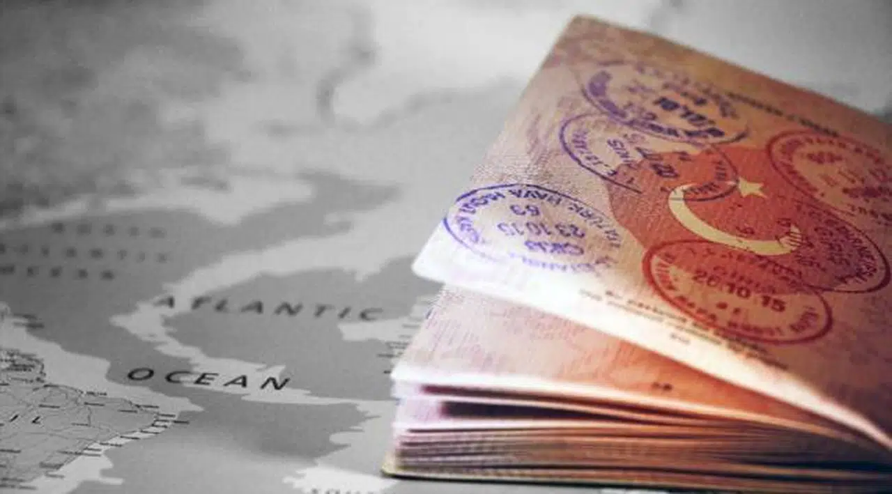 Belediye aracılığıyla insan kaçakçılığını fark eden diplomatlar merkeze çekildi