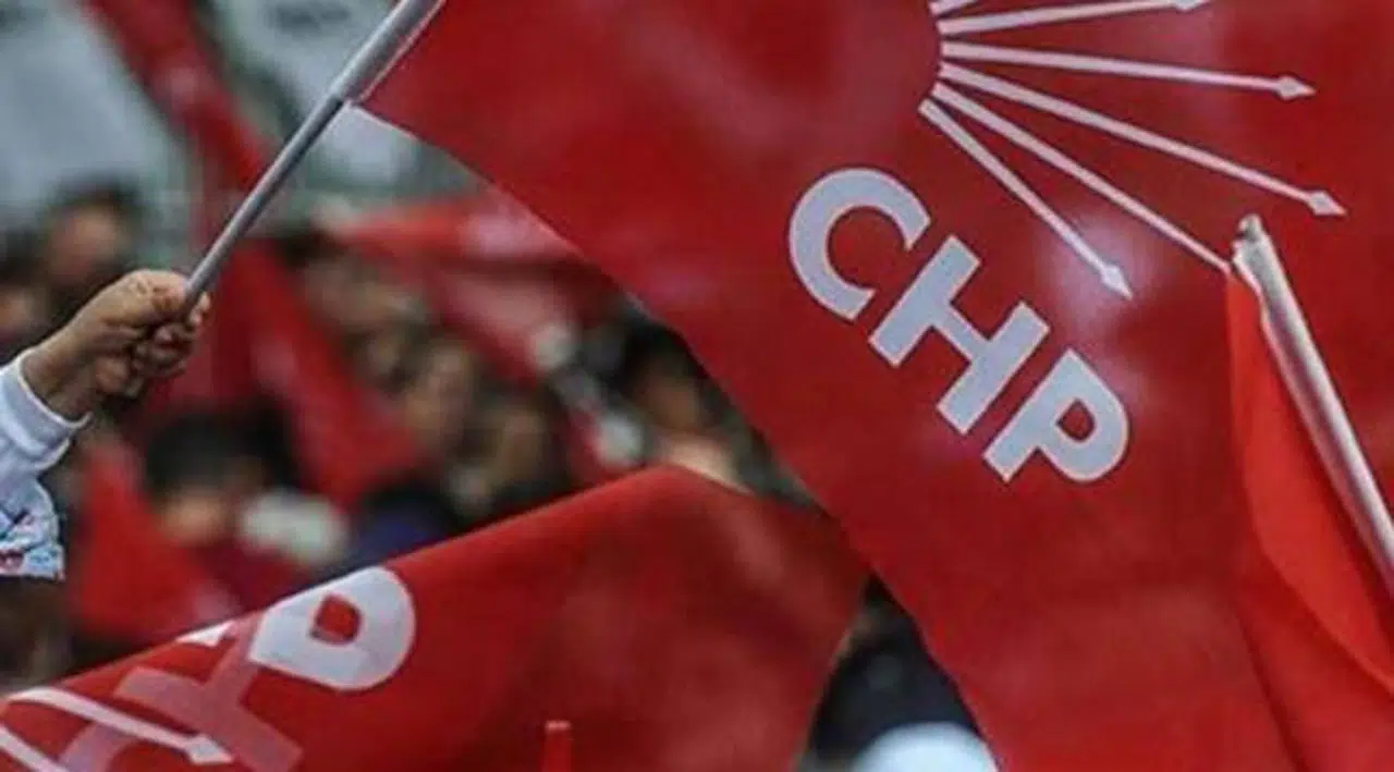 CHP İstanbul'daki tüm binalarını kapattığını açıkladı
