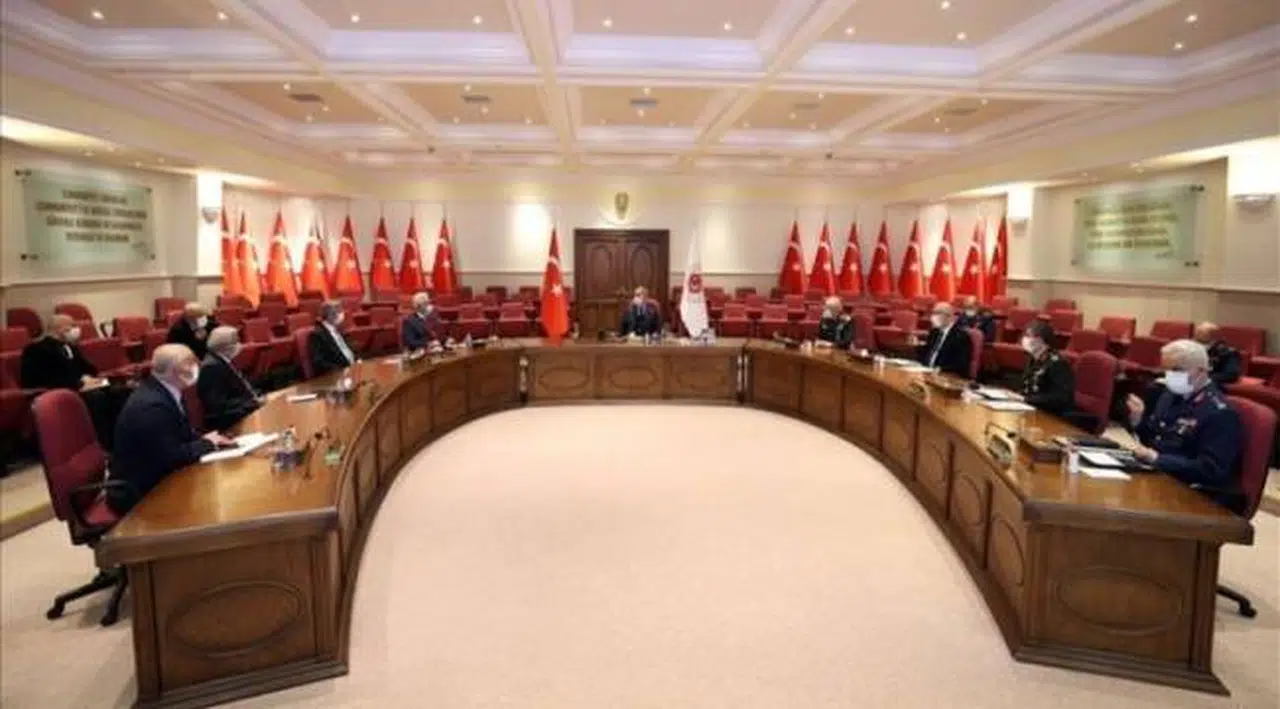 Emekli subaylardan MSB'ye yalanlama: Bildiriyi kınamadık