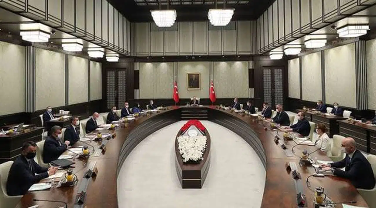 Kabine yarın toplanıyor; gündemde Irak'ın kuzeyine düzenlenen operasyon ve Sputnik V aşısıyla ilgili gelişmeler var