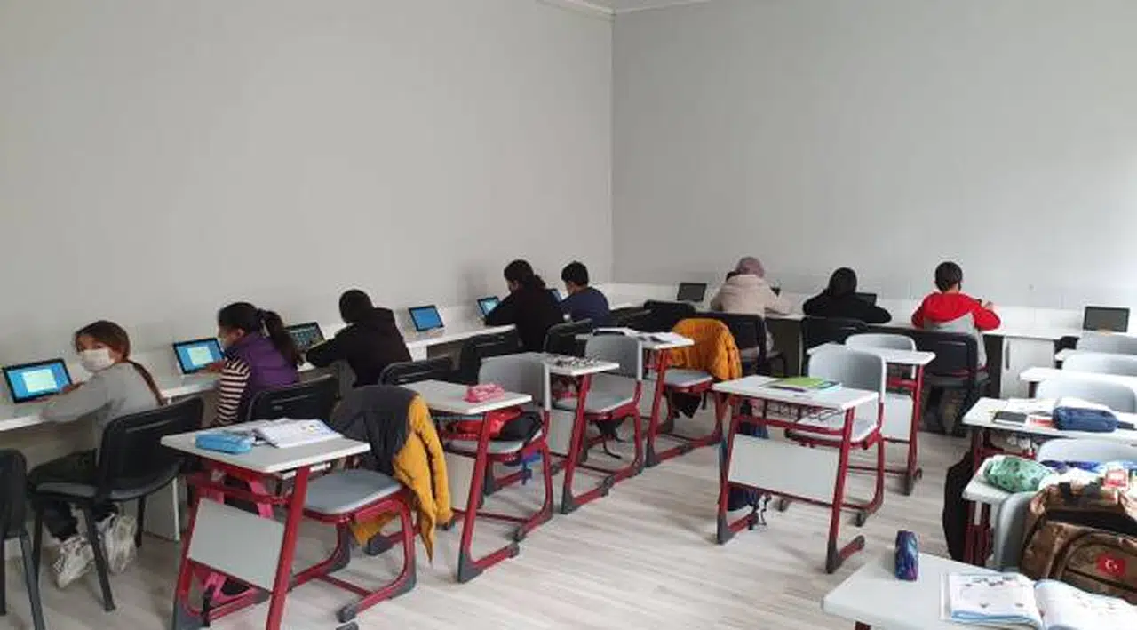 Rotary'den köye dijital sınıf!