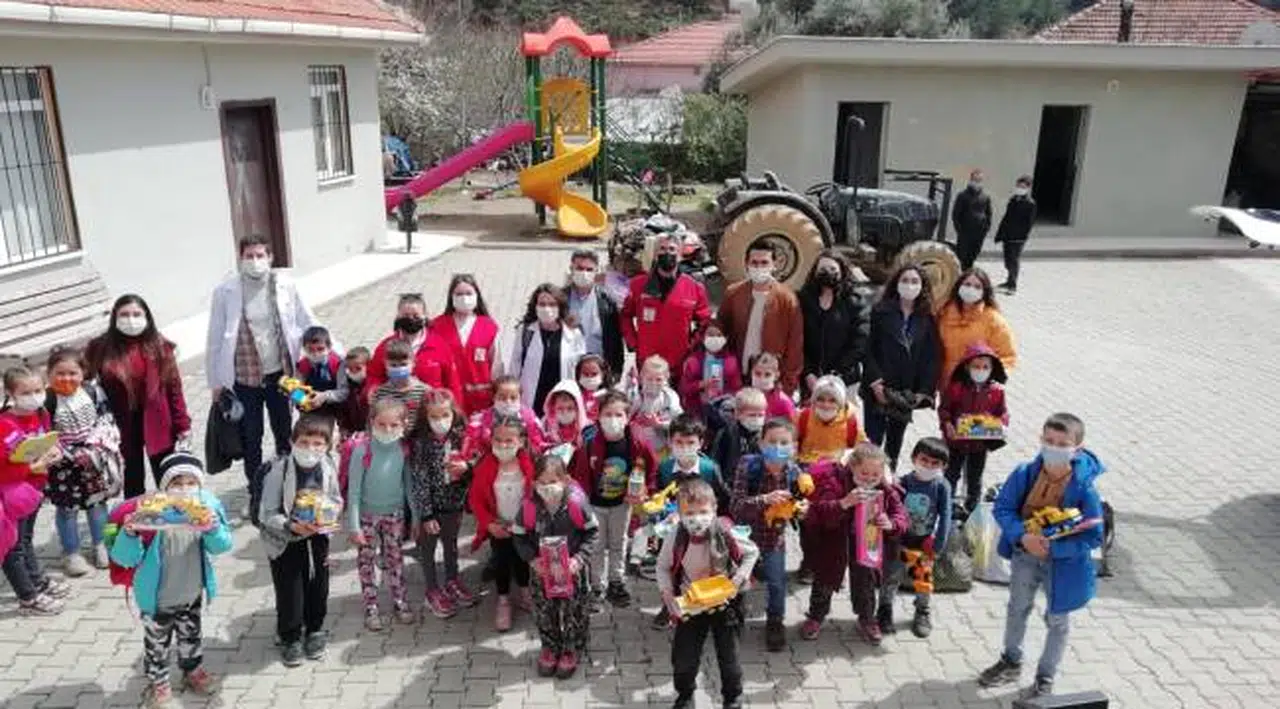 “Sağlıklı Köy Okulları” Bayındır’da