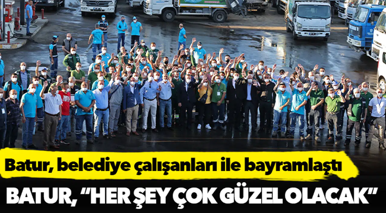 Batur, belediye çalışanları ile bayramlaştı