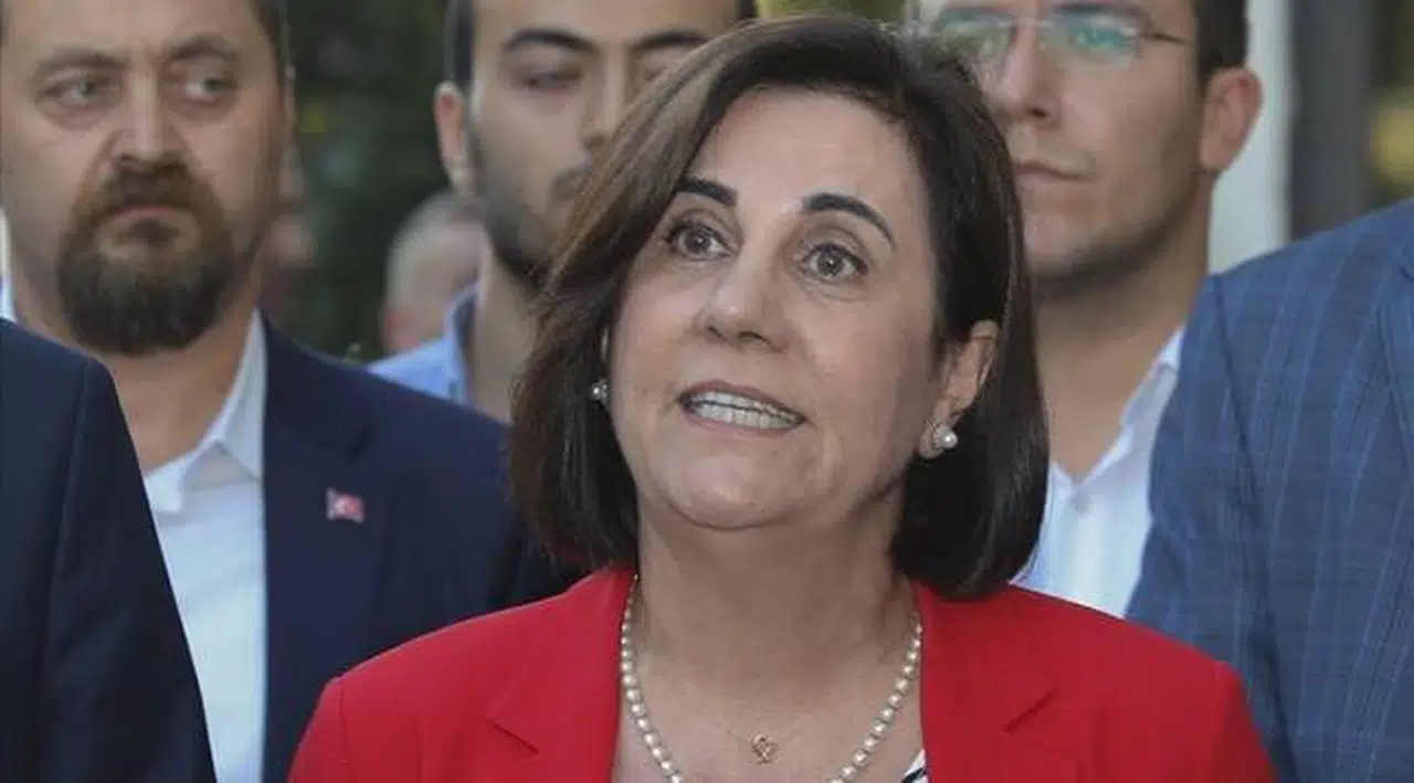 Gaye Usluer, CHP'den istifa ettiğini duyurdu