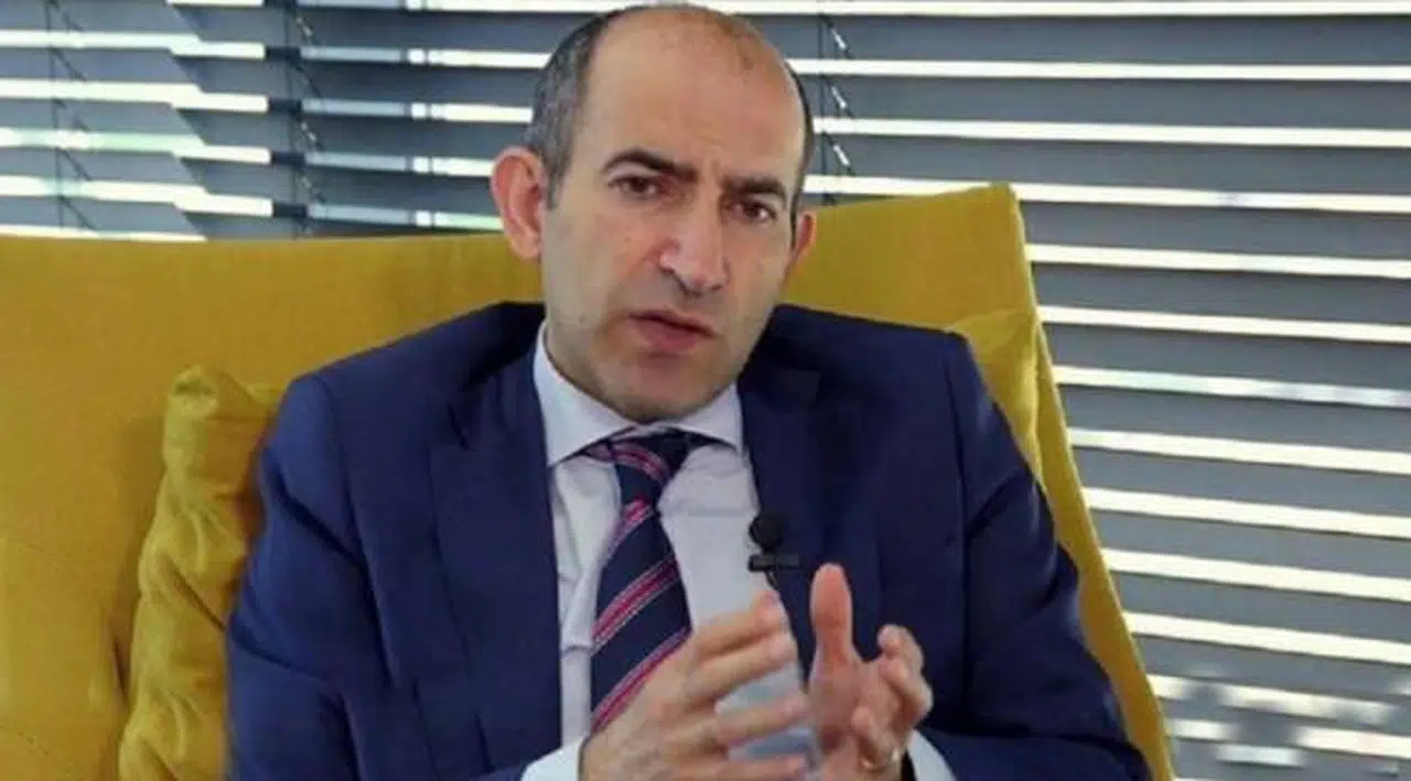 Kayyum rektör Melih Bulu'ya Medeniyet Üniversitesi'nde akademik kadro