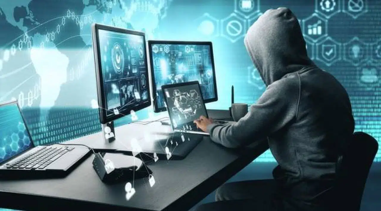 Türk hackerların sitesinde ilan: Yakalama, arama kararı ve yurtdışı çıkış yasağı kaldırılır; 10 bini peşin toplamda 70 bin lira