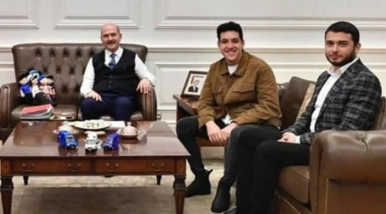 Türkiye bu fotoğrafı Thodex vurgunuyla görmüştü: Peker'in videosundan da 'çıktı'