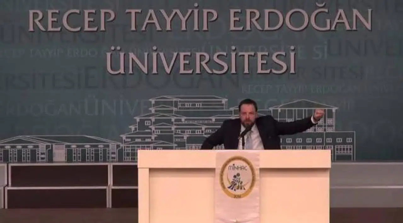 10 milyon avroyu 'komik' buldu: Bu lağım bir gün patlarsa… Daha hiçbir şey bilmiyorsunuz