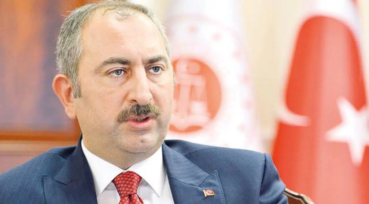 Adalet Bakanı Gül: Bir suç iddiasını ve işin aslını araştıracak olan savcılarımızdır